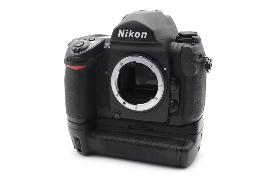 Фотоаппарат пленочный Nikon F6 body + Nikon MB-40