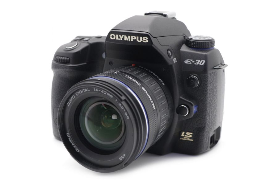Камера Olympus E-30 kit (пробег 25330 кадров)