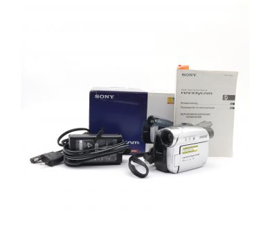 Видеокамера Sony DCR-HC36E Handycam в упаковке