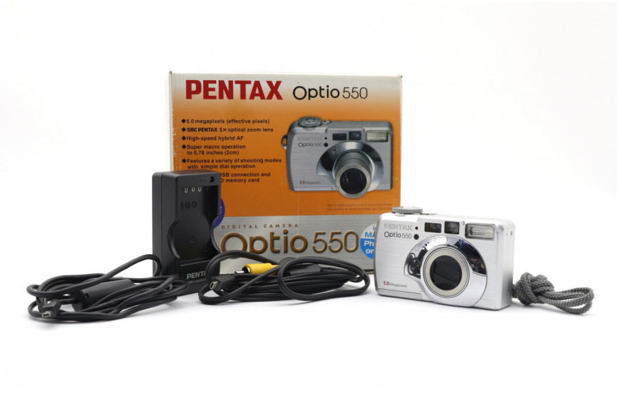 Компактная камера Pentax Optio 550 в упаковке