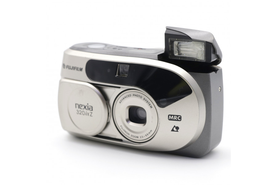 Плёночный фотоаппарат Fujifilm Nexia 320ixZ