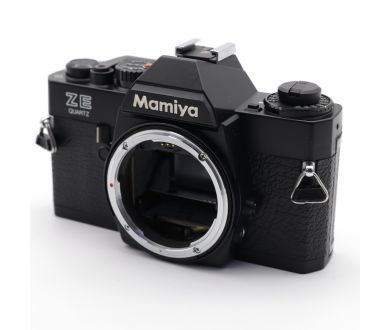 Плёночный фотоаппарат Mamiya ZE Quarts body
