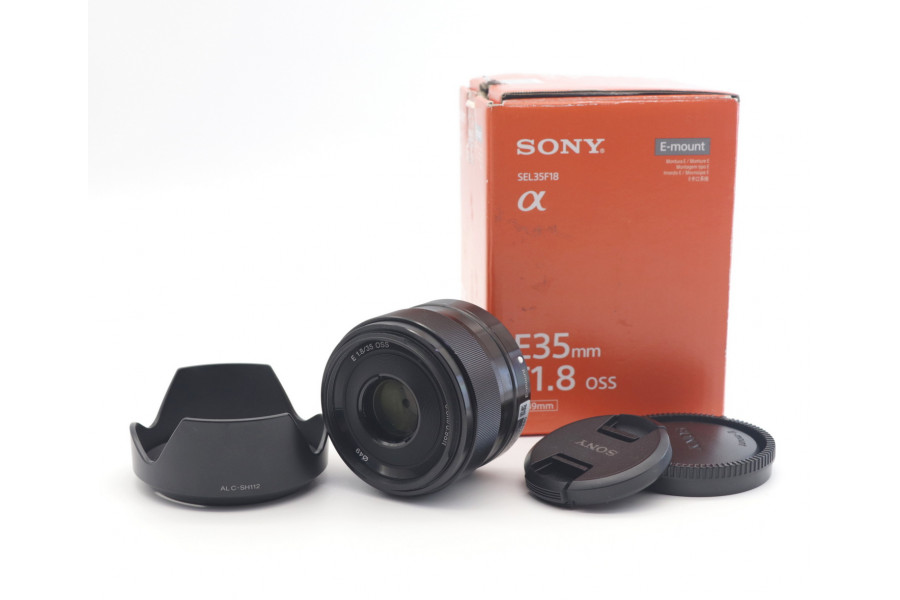 Объектив Sony 35mm f/1.8 OSS (SEL35F18) в упаковке