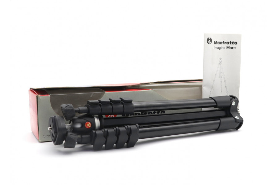 Штатив Manfrotto Compact MKC3-P01 в упаковке