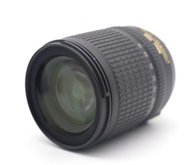 Универсальный Nikon 18-135mm f/3.5-5.6G ED-IF AF-S DX Zoom-Nikkor