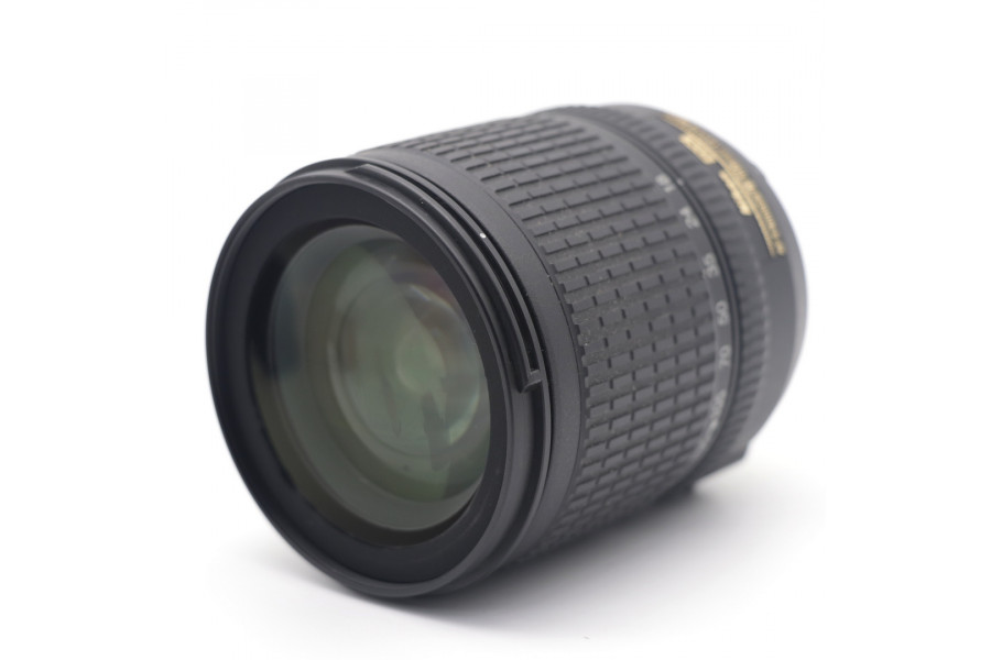 Универсальный Nikon 18-135mm f/3.5-5.6G ED-IF AF-S DX Zoom-Nikkor
