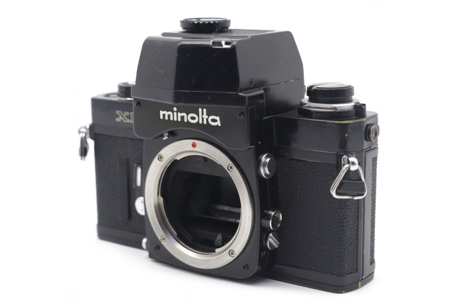 Зеркальная пленочная камера Minolta XK body