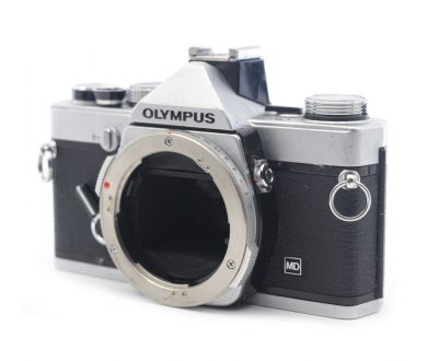 Фотокамера пленочная Olympus OM-1n body неисправная