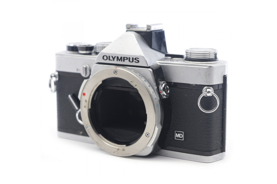 Фотокамера пленочная Olympus OM-1n body неисправная