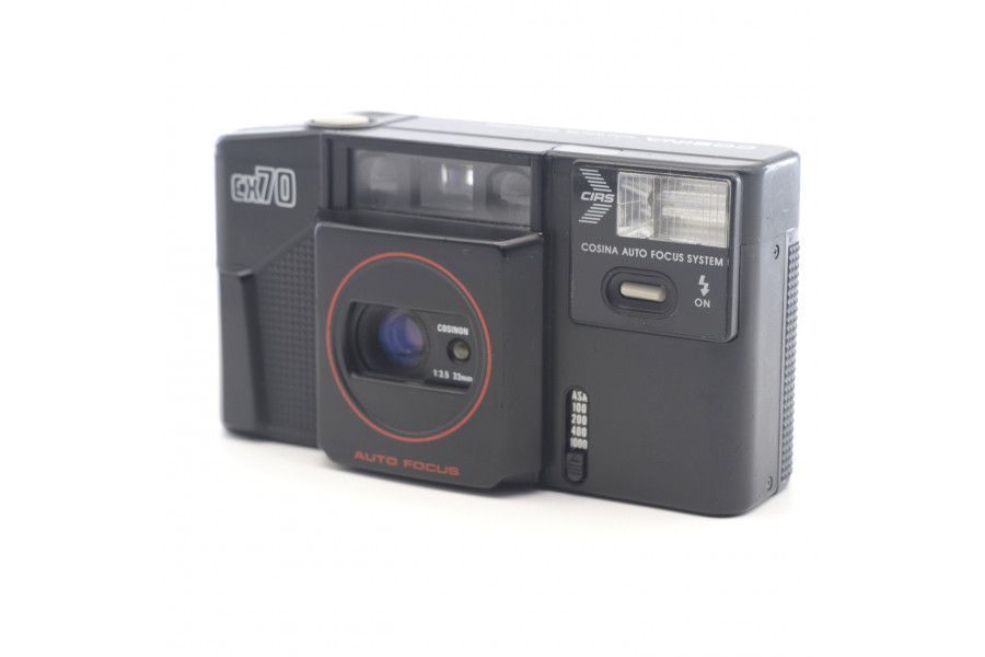 Компактная пленочная фотокамера Cosina CX70