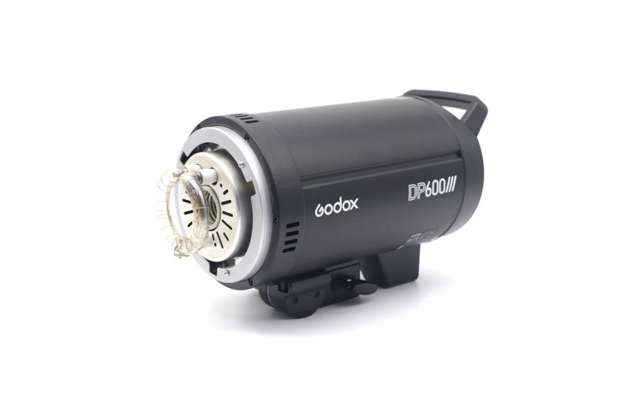 Вспышка студийная импульсная Godox DP600III