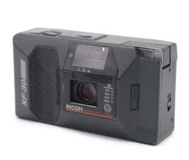 Компактный фотоаппарат Ricoh XF-30 неисправный