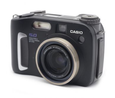 Компактная камера Casio QV-5700 неисправная