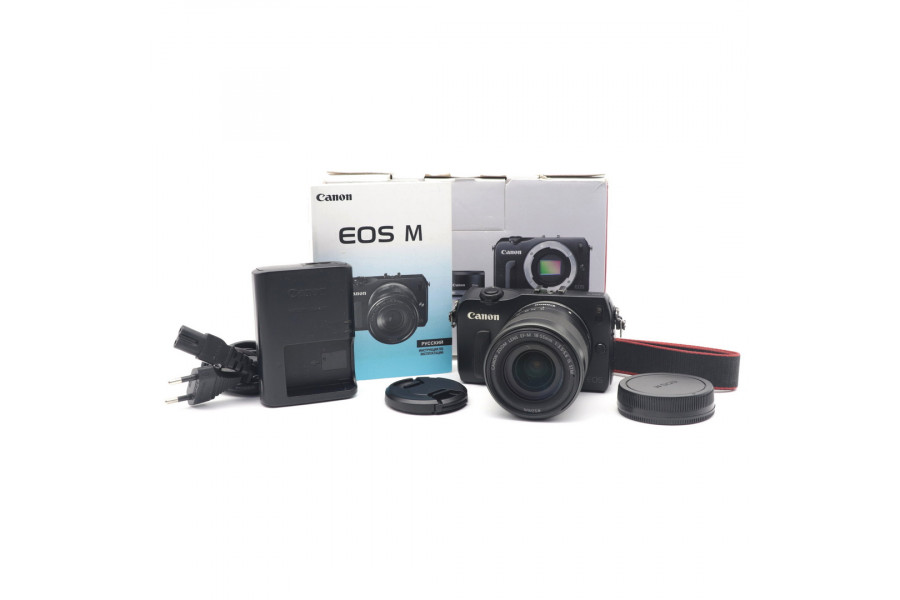 Цифровая камера Canon EOS M kit в упаковке