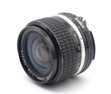 Мануальный объектив Nikon 24mm f/2,8 Nikkor
