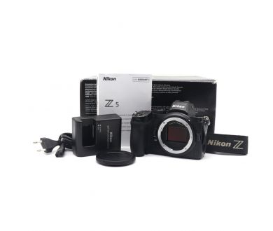 Nikon Z5 body в упаковке (пробег 244685 кадров)