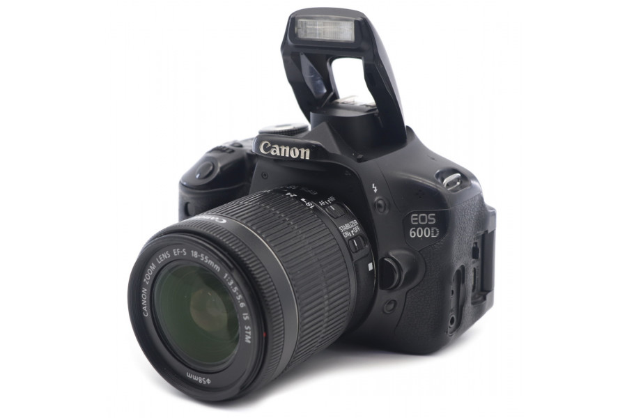 Камера Canon EOS 600D kit (пробег 152290 кадров)