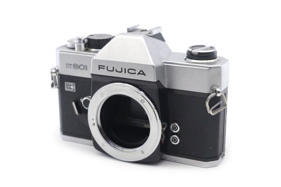 Пленочная зеркальная фотокамера Fujica ST801 body