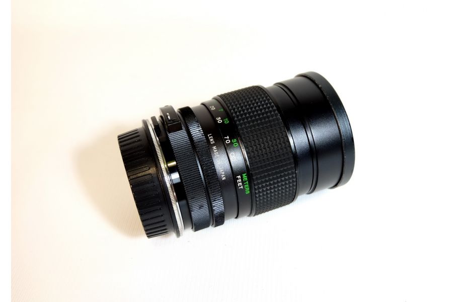 Vivitar 135 mm f/2.5 (Japan, 1979)