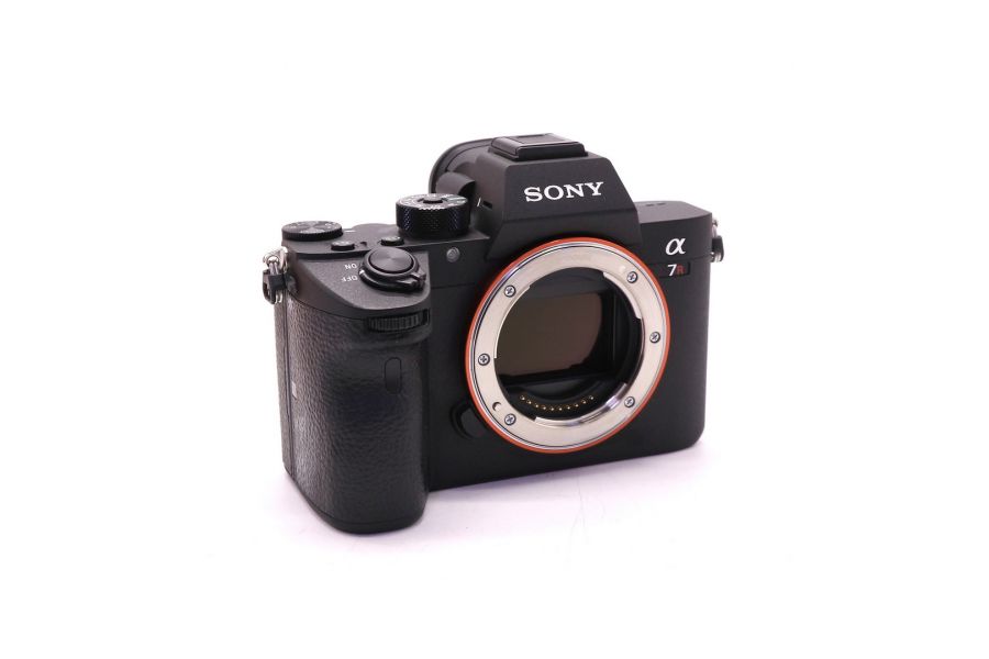 Sony A7RIII ILCE-7RM3 body в упаковке (пробег 1080 кадров)