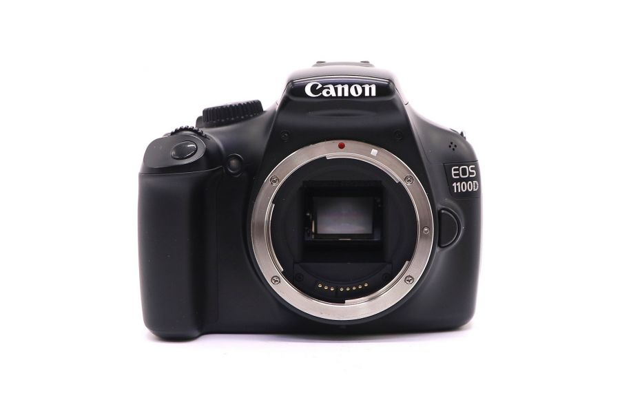 Canon EOS 1100D body (пробег 2900 кадров)