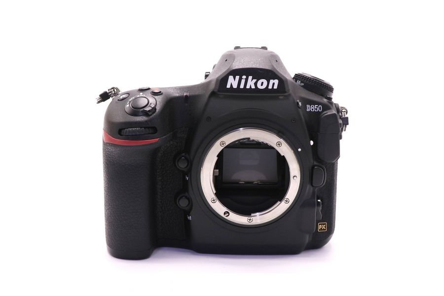 Nikon D850 body в упаковке (пробег 8700 кадров)