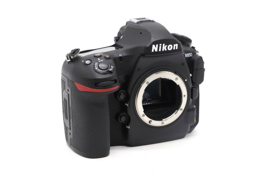 Nikon D850 body в упаковке (пробег 39520 кадров)