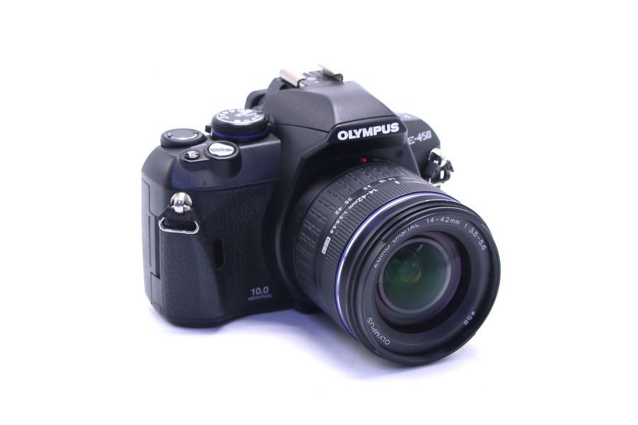 Olympus E-450 + 14-42mm f/3.5-5.6 (пробег 2480 кадров)