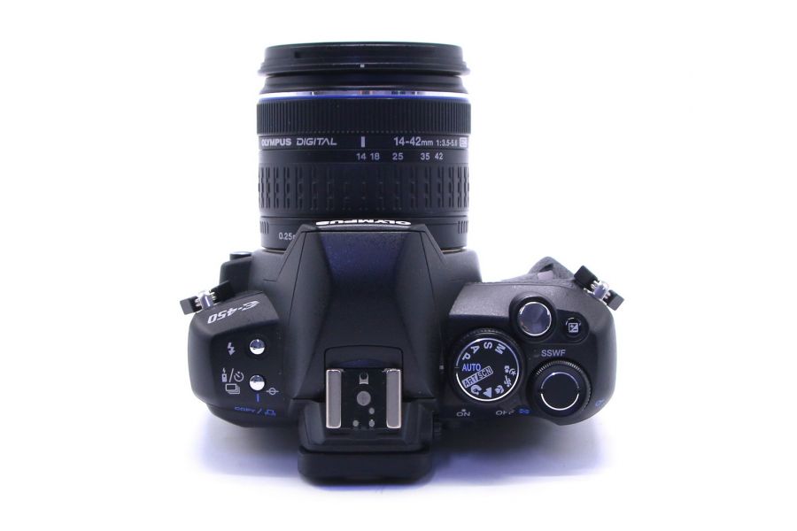 Olympus E-450 + 14-42mm f/3.5-5.6 (пробег 2480 кадров)