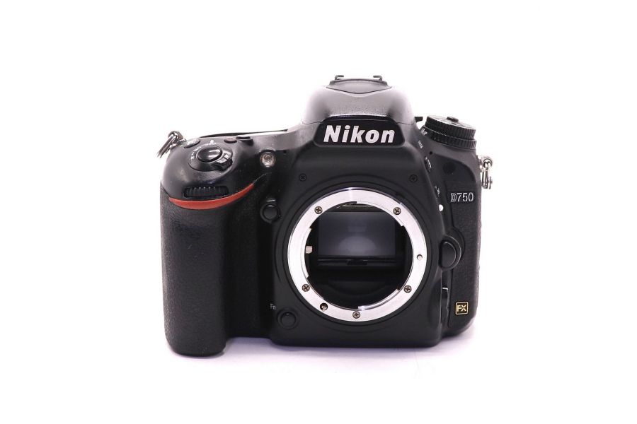 Nikon D750 body (пробег 341700 кадров)