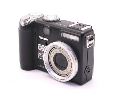 Nikon Coolpix P5000