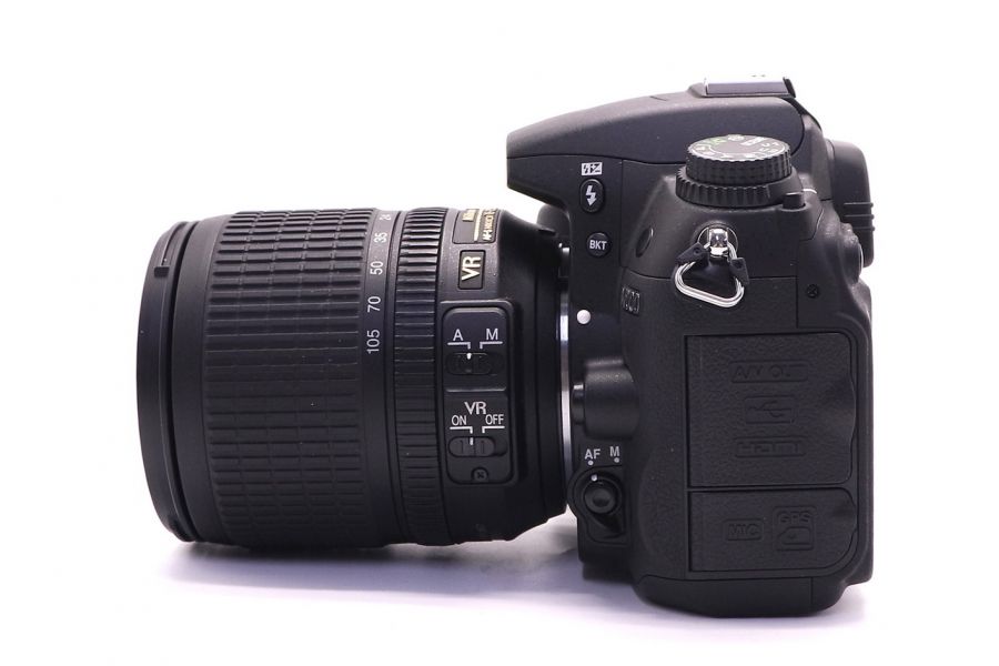 Nikon D7000 kit в упаковке (пробег 805 кадров)