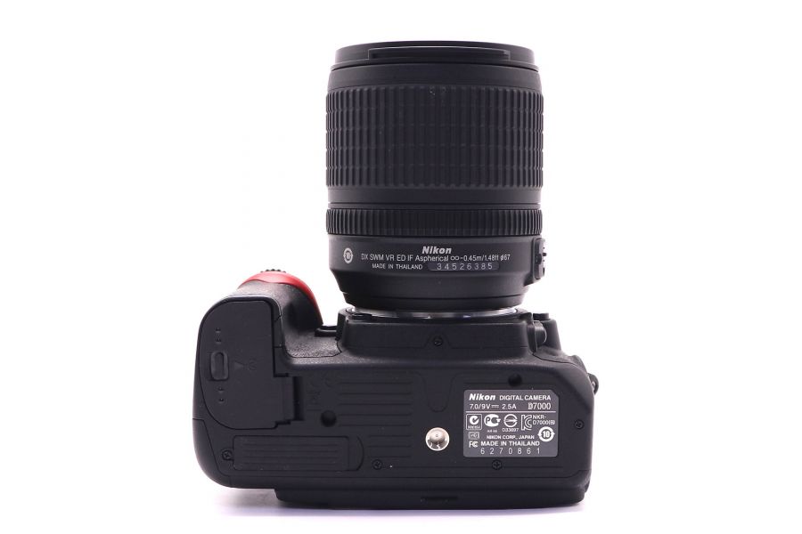Nikon D7000 kit в упаковке (пробег 805 кадров)