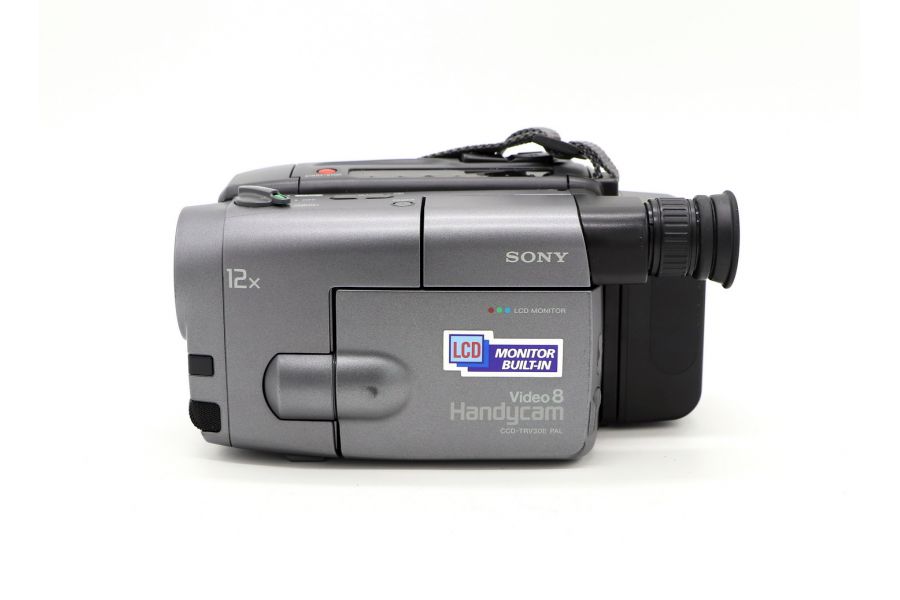 Видеокамера Sony CCD-TRV30E