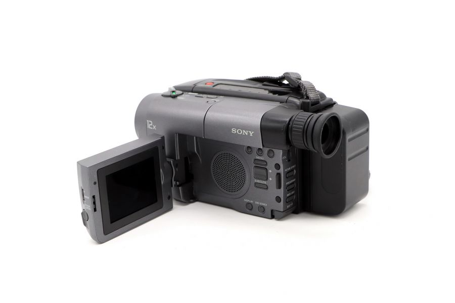 Видеокамера Sony CCD-TRV30E