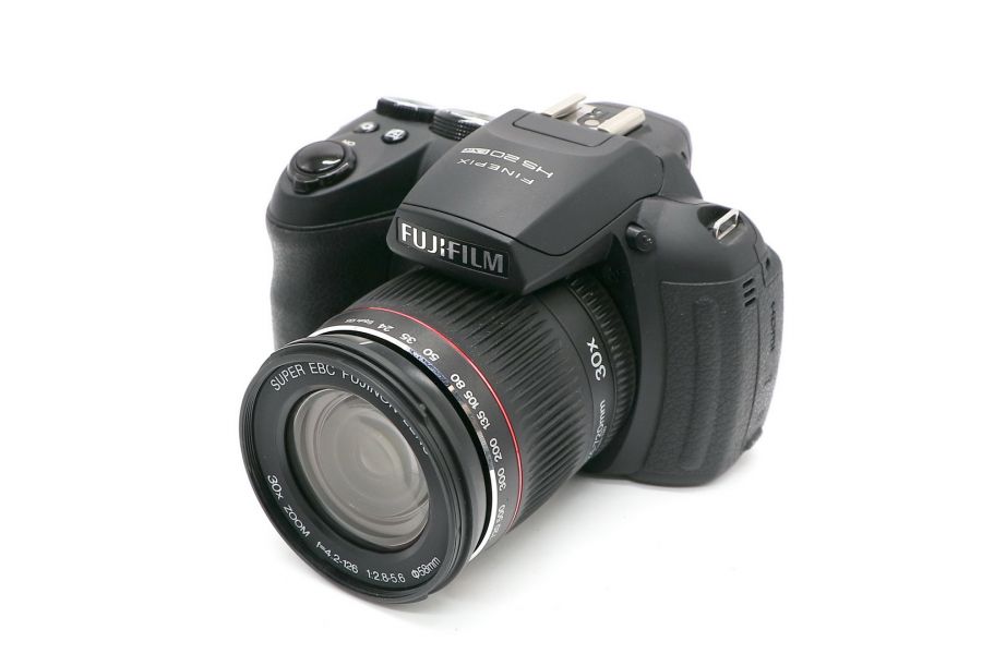 Fujifilm FinePix HS20EXR в упаковке