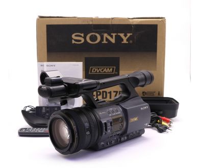 Видеокамера Sony DSR-PD175P в упаковке