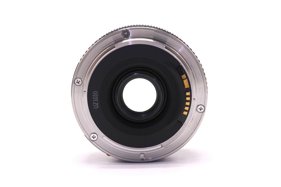 Canon EF 24mm f/2.8 в упаковке