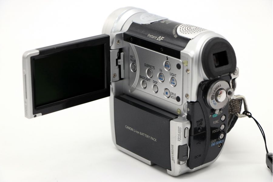 Видеокамера Canon HV10