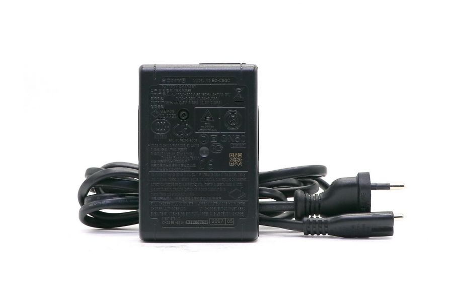 Зарядное устройство Sony BC-CSGC