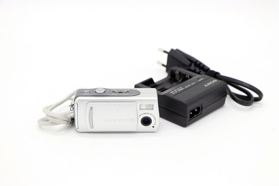 Sony Cyber-shot DSC-U20