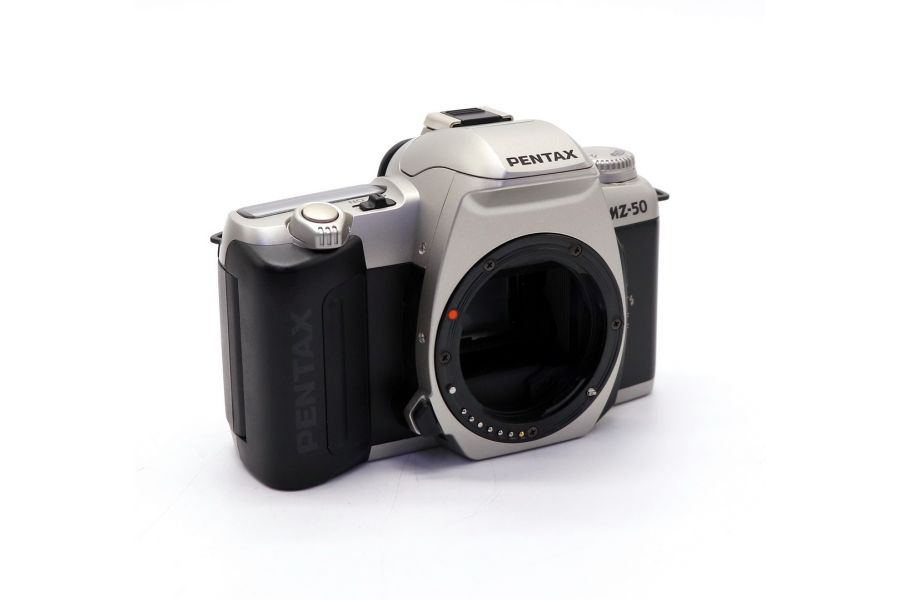 Pentax MZ-50 body в упаковке (Philippines)