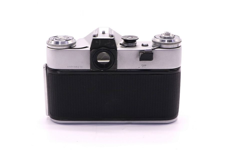 Малоформатный зеркальный фотоаппарат Зенит Е body