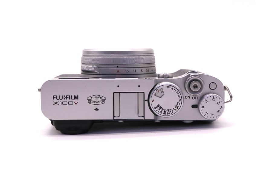 Fujifilm X100V в упаковке (пробег 9400 кадров)