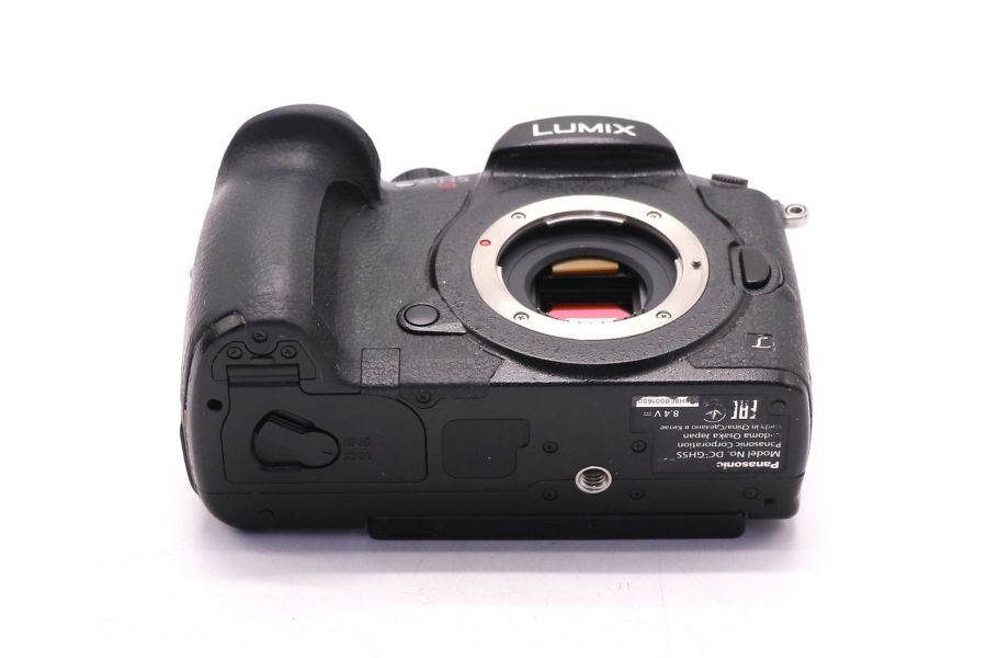 Panasonic Lumix DC-GH5S body в упаковке