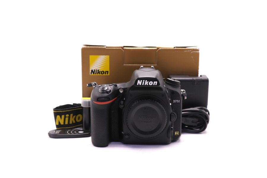 Nikon D750 body в упаковке (пробег 15470 кадров)