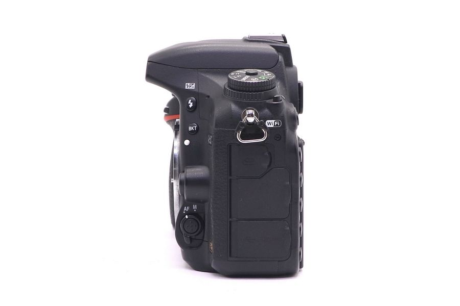 Nikon D750 body в упаковке (пробег 3510 кадров)