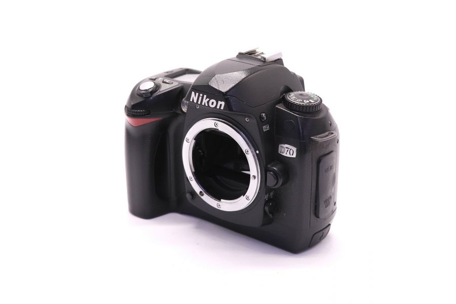 Nikon D70 body (пробег 25770 кадров)