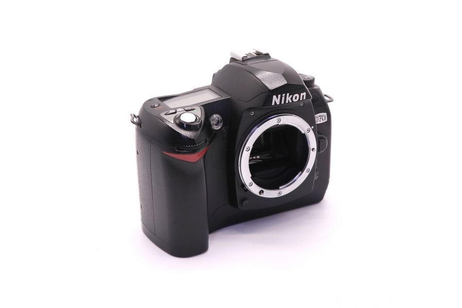 Nikon D70 body (пробег 25770 кадров)