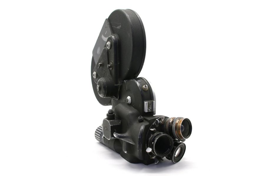 Кинокамера Arriflex 16